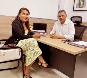 Joseane Borges e Secretário da SASC João de Deus