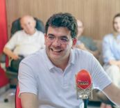 Em Parnaíba o governador Rafael Fonteles deu entrevista na Rádio Cidade 