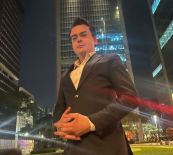 Dudu Camargo metralhado e desejado