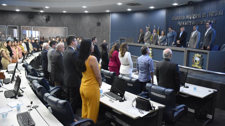 Mário José Lacerda de Melo, nasceu na cidade do Recife (PE). Atualmente é diretor administrativo-financeiro do Sebrae no Piauí