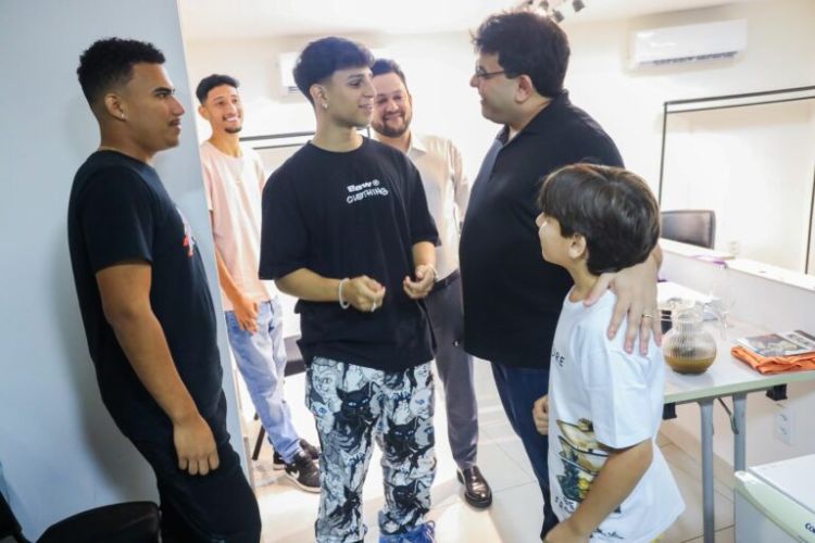 Governador RF conversou com participantes no decorrer do evento