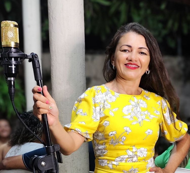 Wanyk: cantora e compositora nesse Dia dos Pais em show no Portal da Amazônia