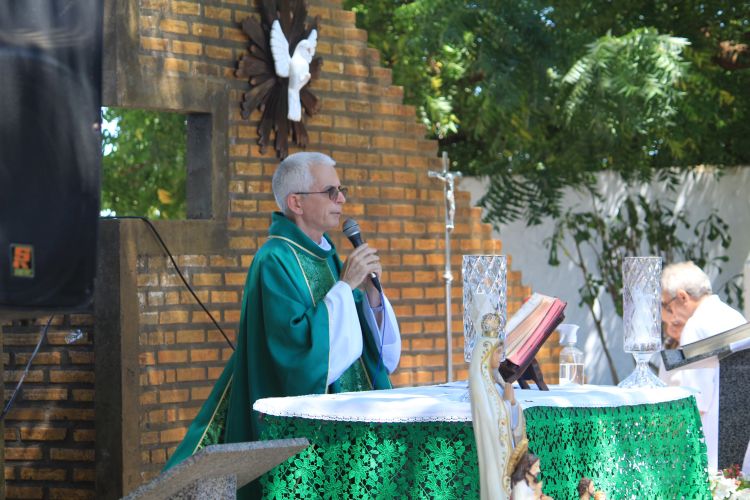  Missa dos Pais, com a presença do Padre Osório