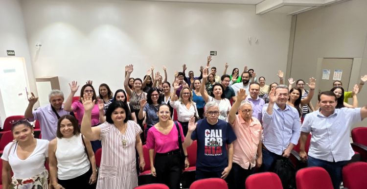 Samuel Rêgo, vice-presidente do SIMEPI, explica que a paralisação realizada nestes dois dias teve como objetivo chamar a atenção para o descaso da FMS