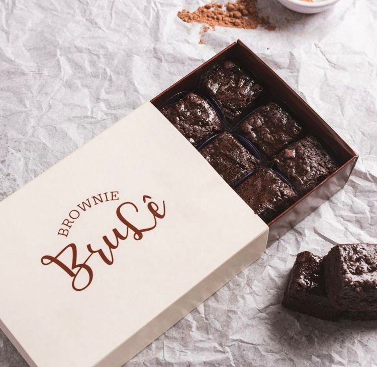 As irmãs resolveram empreender aos 16, 10 e 19 anos respectivamente, e criaram a Brownie BruLê