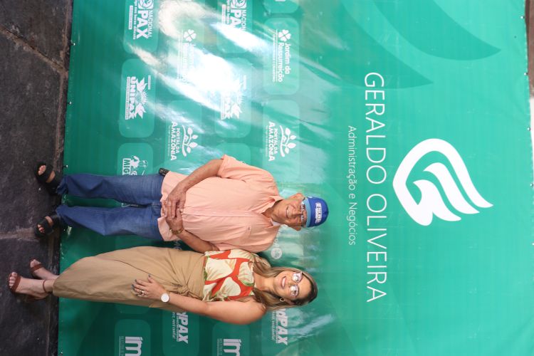 Geraldo Oliveira e a vice-presidente Fabiana Oliveira 