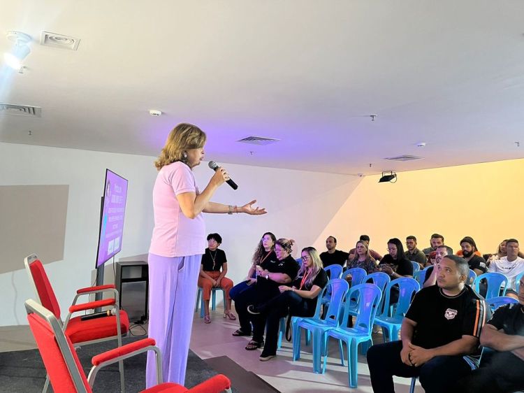 Zenaide Lustosa, secretária das Mulheres, reafirmou a importância das ações voltadas ao enfrentamento da violência como protocolo.