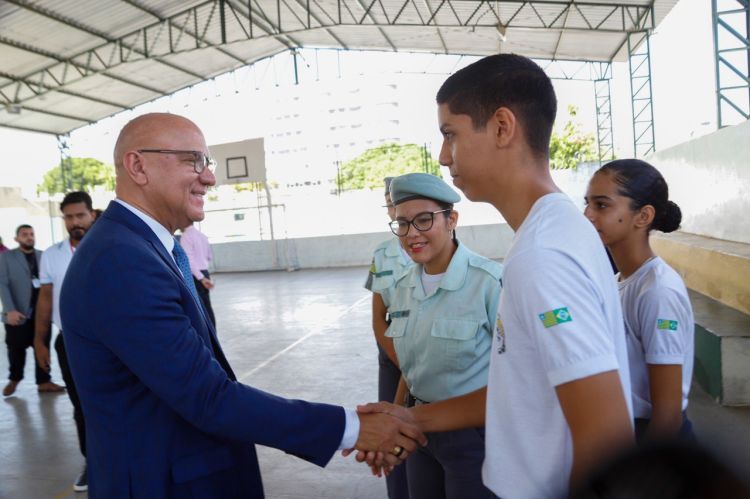 O presidente da Assembleia Legislativa, Franzé Silva (PT), participou do evento