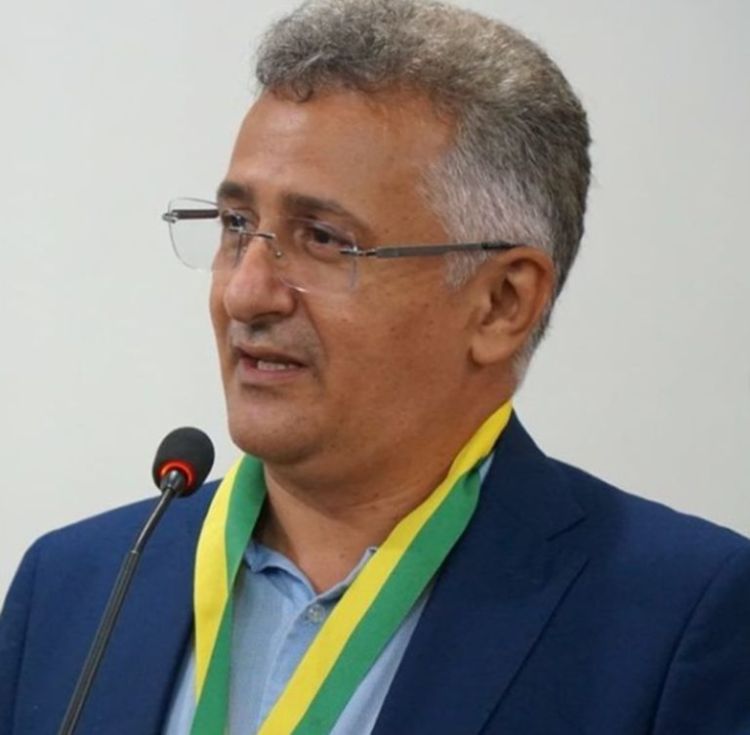 Reitor Evandro de volta