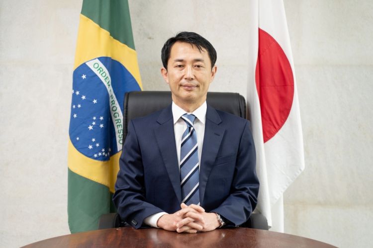 O embaixador Extraordinário e Plenipotenciário do Japão no Brasil, Teiji Hayashi