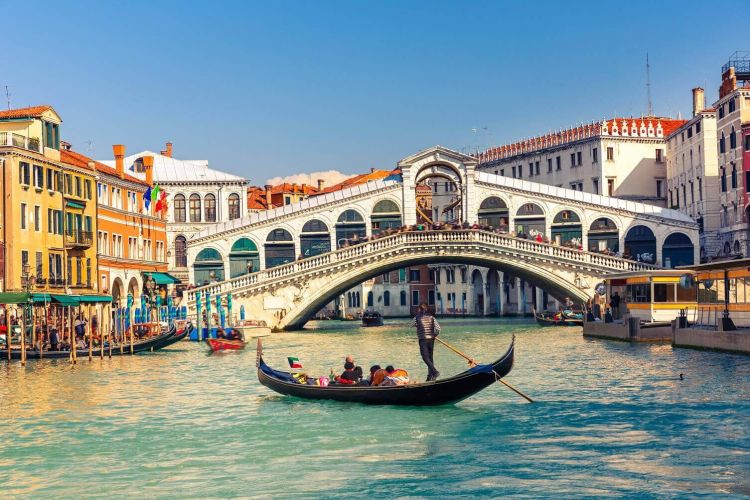 Ponte de Rialto em Veneza - Itália