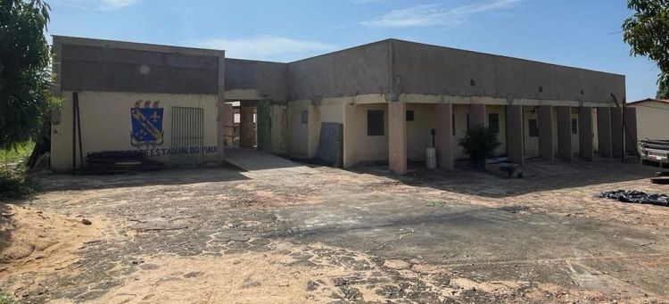 Obras e investimentos na educação