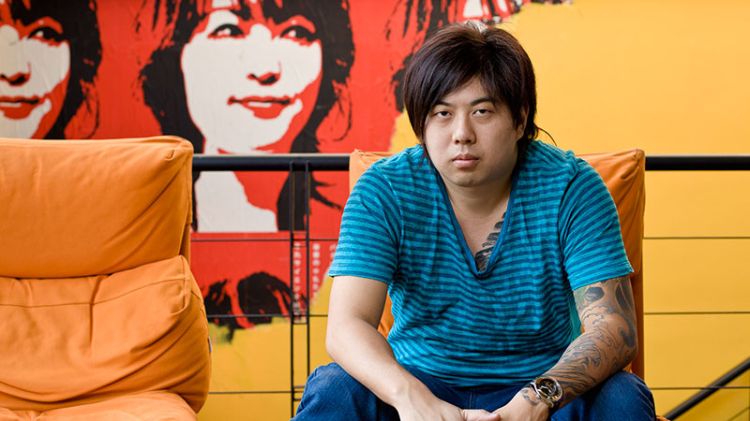 Juliano Kimura estuda e trabalha há mais de 20 anos no mundo digital