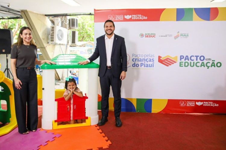 A primeira-dama do Estado e coordenadora do Pacto pelas Crianças, Isabel Fonteles, e o secretário de Estado da Educação, Washington Bandeira