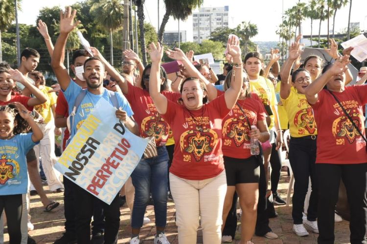 Caminhada da Fraternidade também é reconhecida por trazer católicos que alcançaram promessas