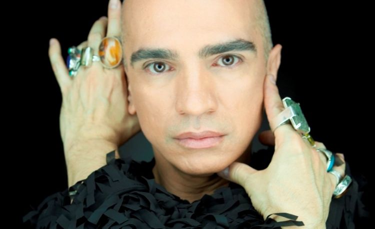 Edson Cordeiro na Parada da Diversidade de THE; com a cantora Urias: atrações