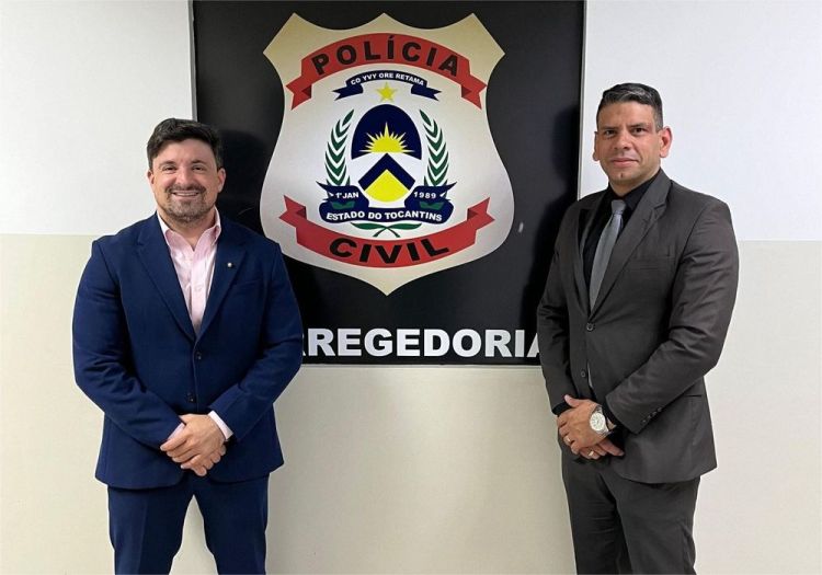 Corregedor-geral, delegado de polícia Alfredo Cadena, e os agentes Nathaniel de Moura e Leandro Madeira, estiveram na  Secretaria de Tocantins 