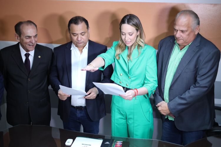 Vanessa Tapety (MDB) é a mais nova integrante da bancada feminina da Assembleia Legislativa do Piauí 