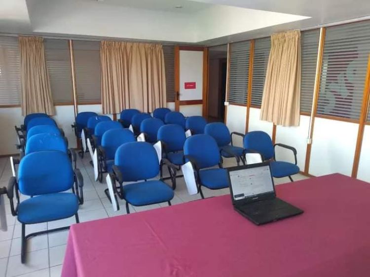 Na foto, Sala Pardal, que comporta para pequenas reuniões, 20 lugares no máximo