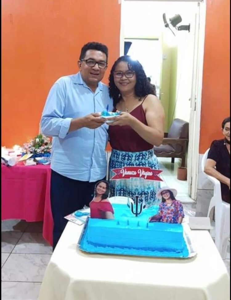 Vanuza Virgino de aniversário - na imagem ladeada pelo esposo o vereador Valdemir Virgino de Teresina
