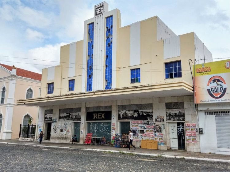 Prédio do Cine Rex: reforma e habilitação cultural