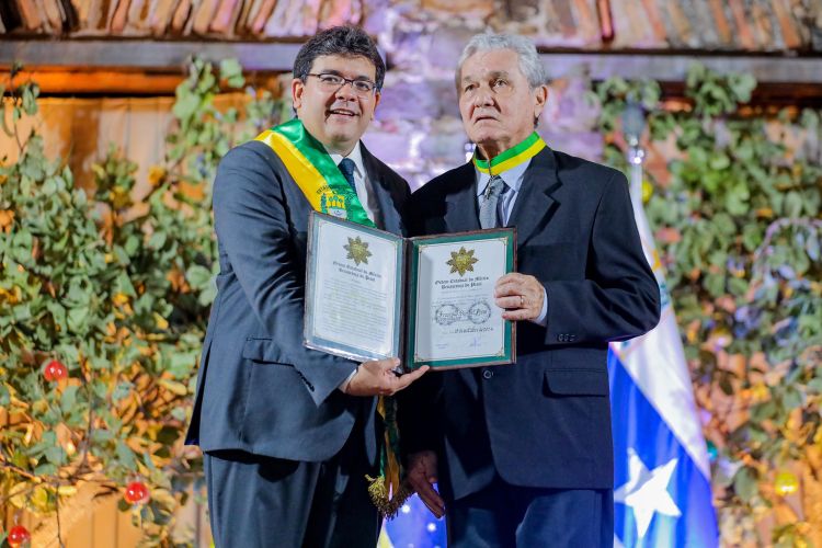 O parnaibano Francisco Bompet Pires recebe homenagem 