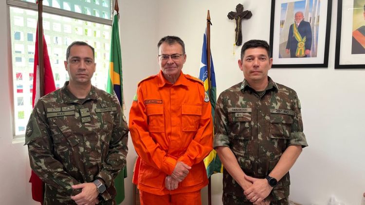Visita na sede do comando do Corpo de Bombeiros