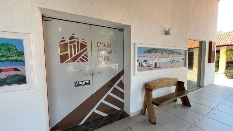 A inscrição é realizada por meio do cadastro de informações como o nome do artesão