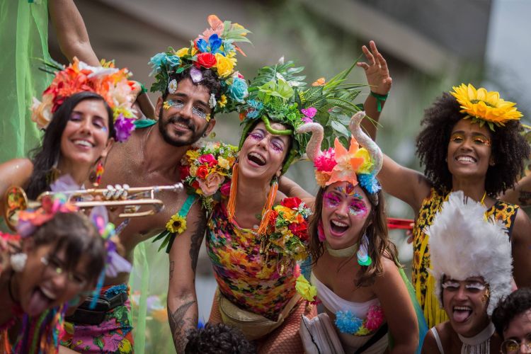 Corpo de Bombeiros apoiando os blocos de carnaval