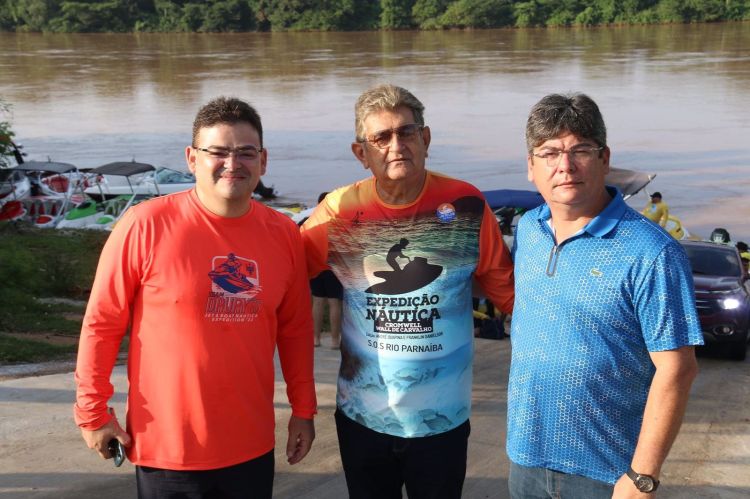  Thiago Salmito - Diretor Náutico, Tarcísio Freire - Comodoro e o Ricardo Santos - Diretor Social