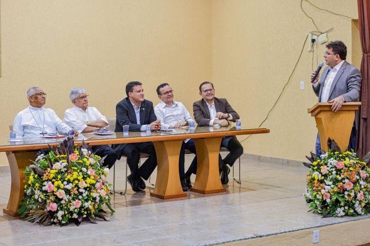 Reunião no Centro Pastoral Paulo VI, em Teresina