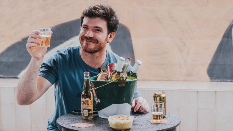 Diabetes no carnaval: o melhor é ficar sem álcool. Mas se for para beber, tenha precauções