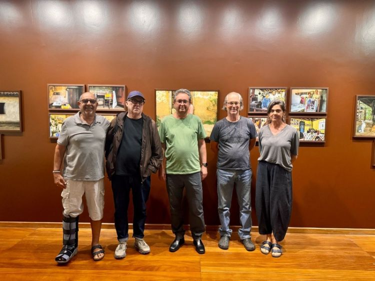 Eduardo Kobb, Diógenes Moura (curador), Marco Alves (fotógrafo), Ricardo Tilkian (Designer) e Cristina Kobbi (Produção)