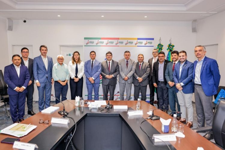 A ideia é que o projeto Zero Lixões se conclua o quanto antes e o governo estadual se coloca à disposição dos municípios 