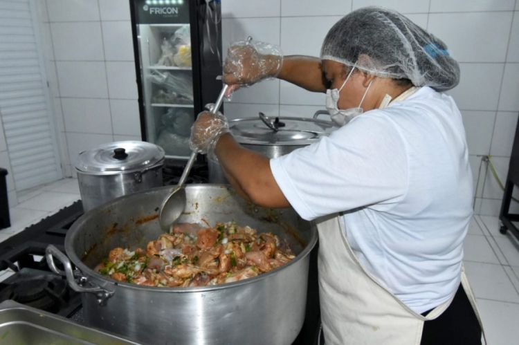 Moradores da região de Santa Maria da Codipi correspondem com êxito ao restaurante