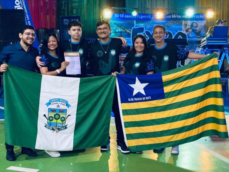 Estudantes de Campo Maior em São Lourenço da Mata (PE).