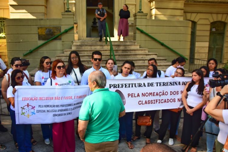  Chefe do executivo municipal garantiu que os aprovados serão chamados