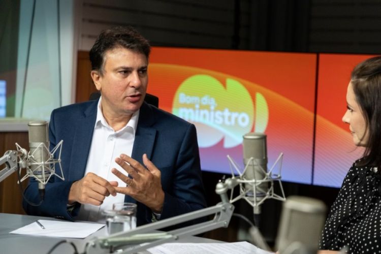 Ministério da Educação lança o MEC Enem e o MEC Livros