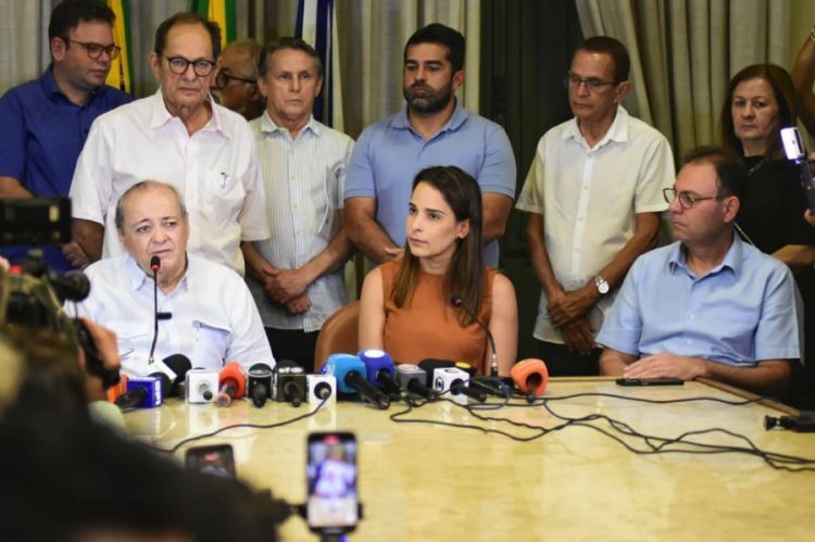 Reunião define empreendedores de limpeza pública e garis para serviços prestados e CLT da PMT