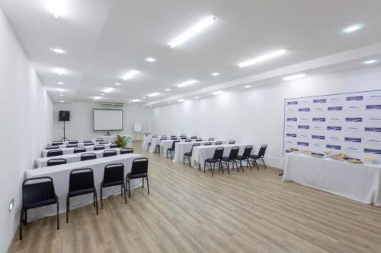 Executive Arrey Hotel é localizado no Bairro Ilhotas em Teresina; aberto com salas de eventos