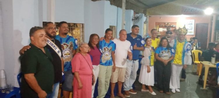 Posse da nova diretoria da Caprichosos do Pirajá: festa e energia