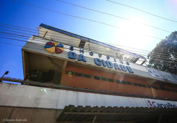 O famoso shopping dos camelôs