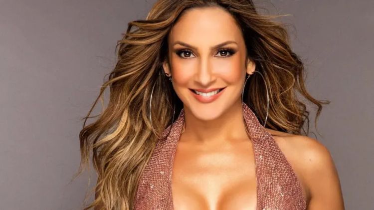 Cláudia Leite em Teresina para show popular