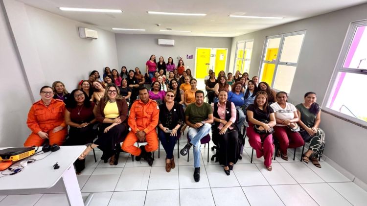 Treinamento em primeiros socorros; destinado aos colaboradores do Serviço Florescer e da Casa da Mulher Brasileira