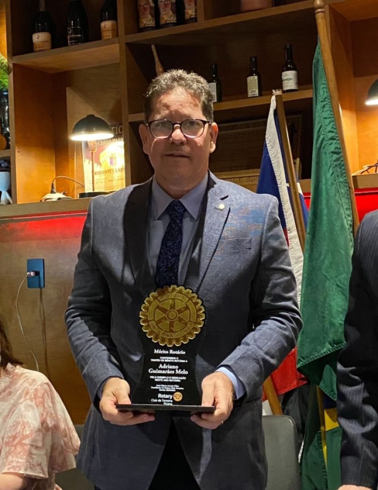 Adriano Melo: referência no Rotary Clube 