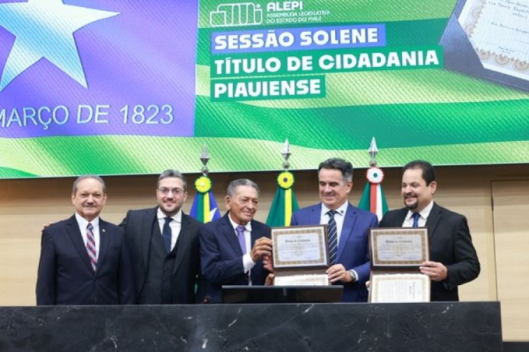 SOLENIDADE - homenageados pela Alepi