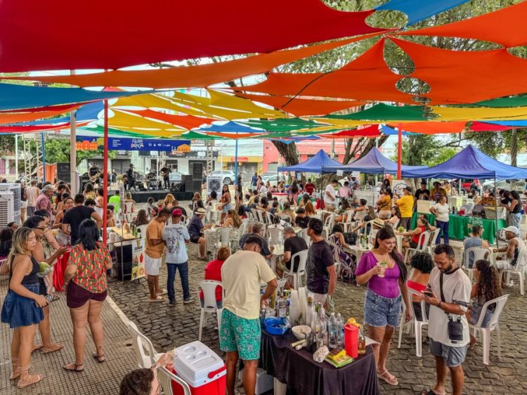 Feirinha aos domingos na Pedro II  