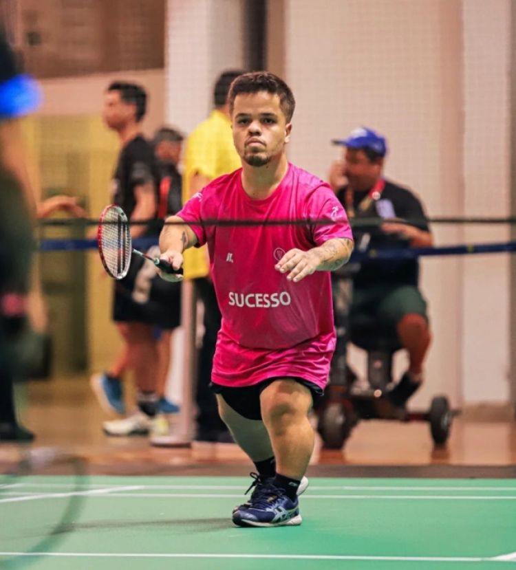 Matheus comemorou a medalha e relembrou os desafios enfrentados