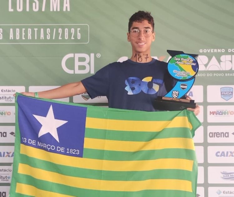 O nadador piauiense Lucas Lima, atleta do Sesc Piauí e beneficiário do programa Bolsa Atleta Piauí