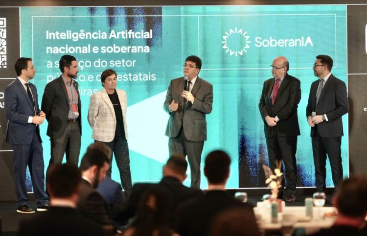 Governador Rafael Fonteles participou em Brasília 